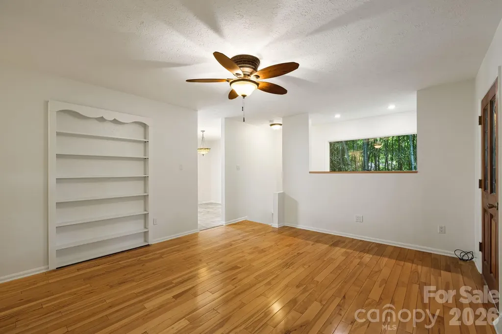 10 Botany View Court Asheville NC 28805