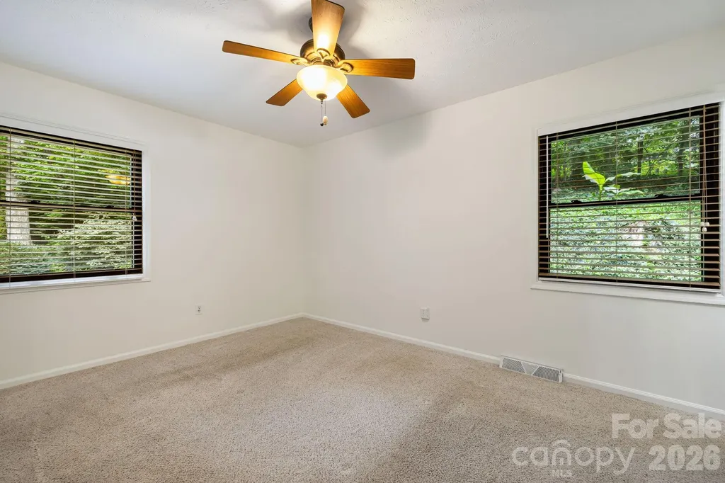 10 Botany View Court Asheville NC 28805
