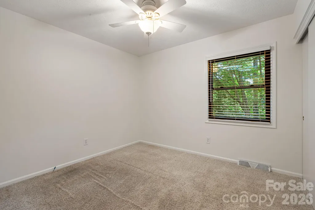 10 Botany View Court Asheville NC 28805