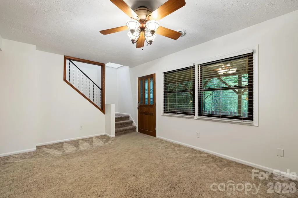 10 Botany View Court Asheville NC 28805