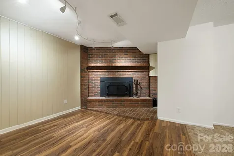 10 Botany View Court Asheville NC 28805