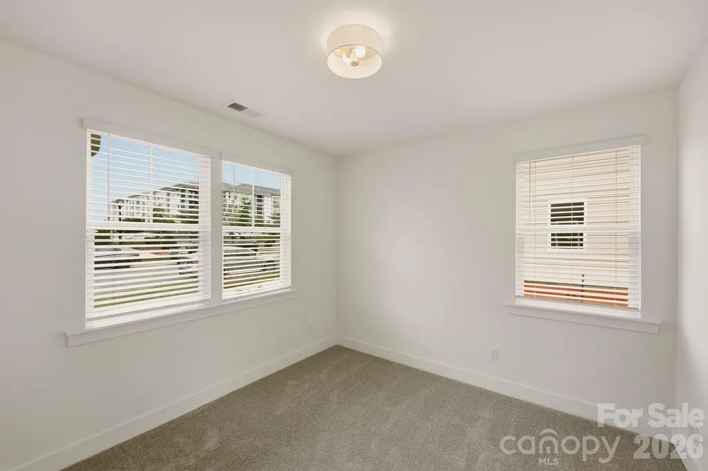 4043 Bass River Parkway Charlotte NC 28217