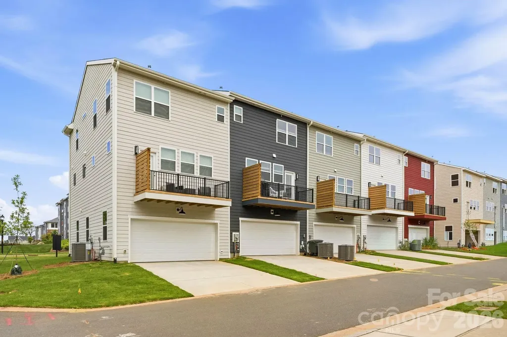 4043 Bass River Parkway Charlotte NC 28217