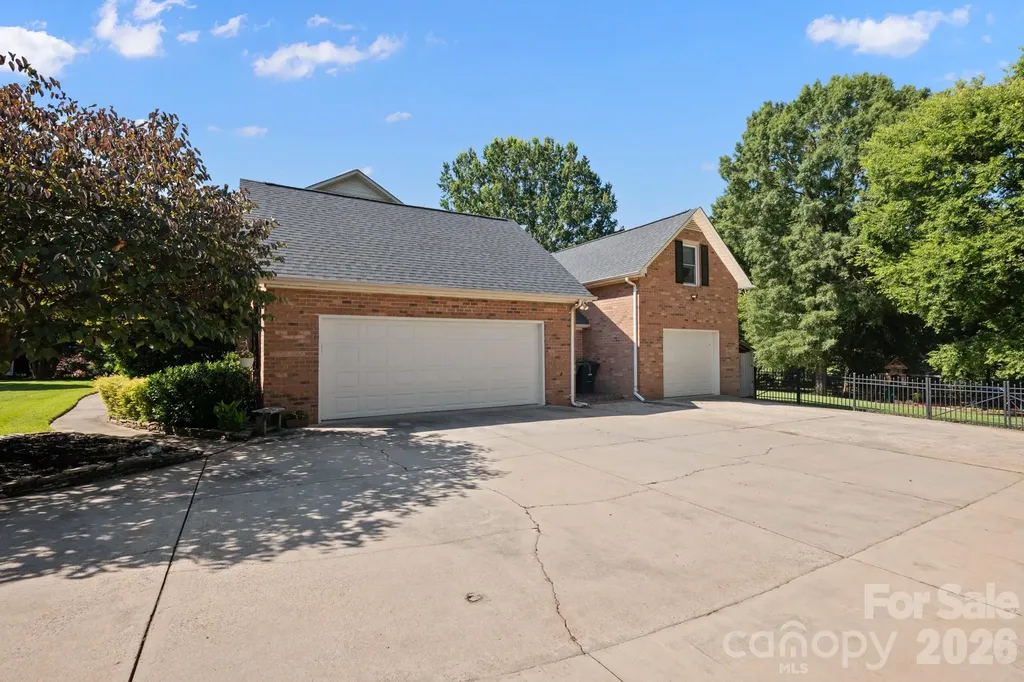 1307 Bennington Drive NW Concord NC 28027