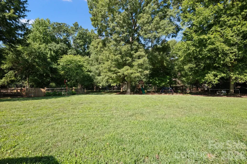 1307 Bennington Drive NW Concord NC 28027