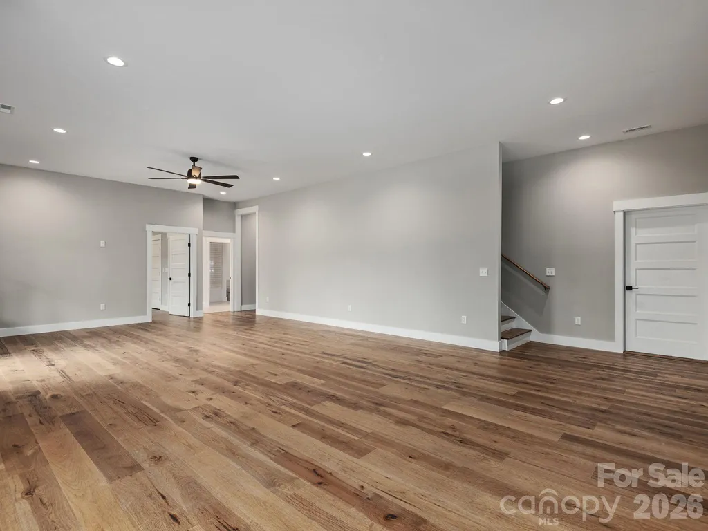 105 Sheila Wynne Drive Hendersonville NC 28732