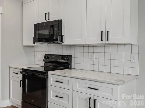 105 Sheila Wynne Drive Hendersonville NC 28732