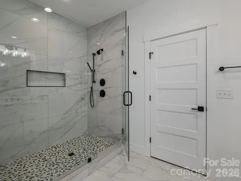 105 Sheila Wynne Drive Hendersonville NC 28732