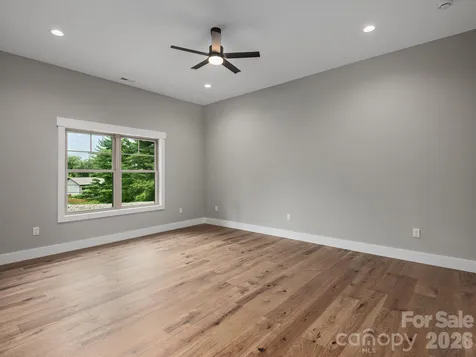 105 Sheila Wynne Drive Hendersonville NC 28732