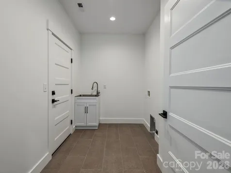 105 Sheila Wynne Drive Hendersonville NC 28732