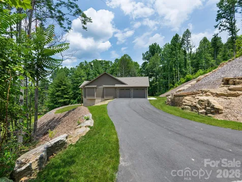 105 Sheila Wynne Drive Hendersonville NC 28732