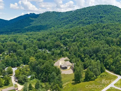 105 Sheila Wynne Drive Hendersonville NC 28732