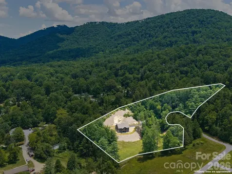 105 Sheila Wynne Drive Hendersonville NC 28732