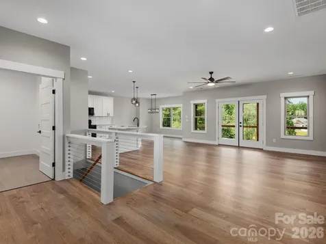 105 Sheila Wynne Drive Hendersonville NC 28732