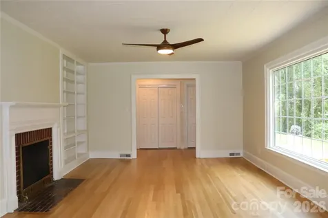 415 High Circle NW Lenoir NC 28645