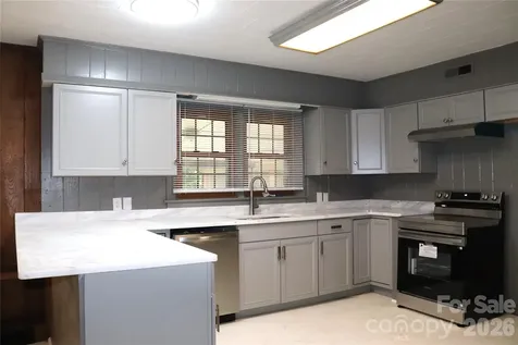 415 High Circle NW Lenoir NC 28645