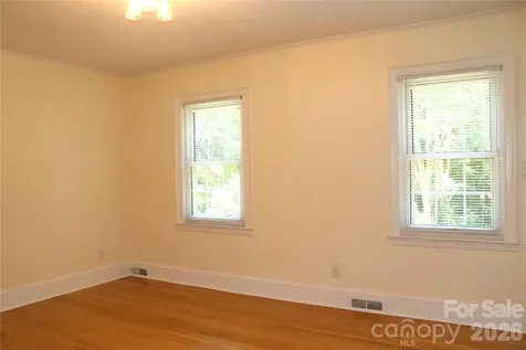 415 High Circle NW Lenoir NC 28645