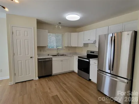 8012 Sheckler Lane Matthews NC 28104