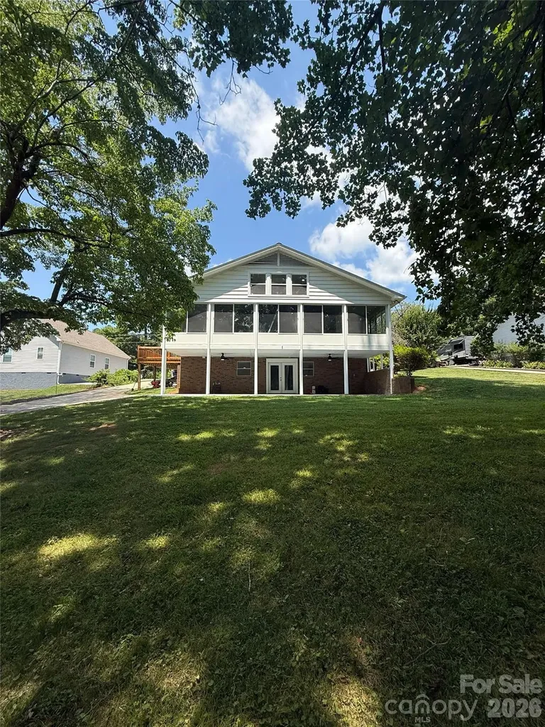 6917 Navajo Trail Sherrills Ford NC 28673