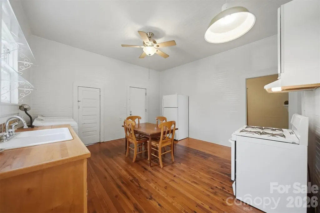 25 Central Avenue Granite Falls NC 28630