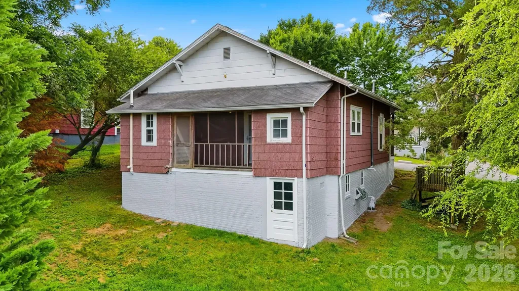 25 Central Avenue Granite Falls NC 28630