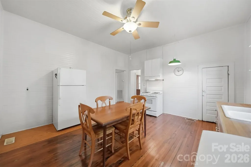 25 Central Avenue Granite Falls NC 28630