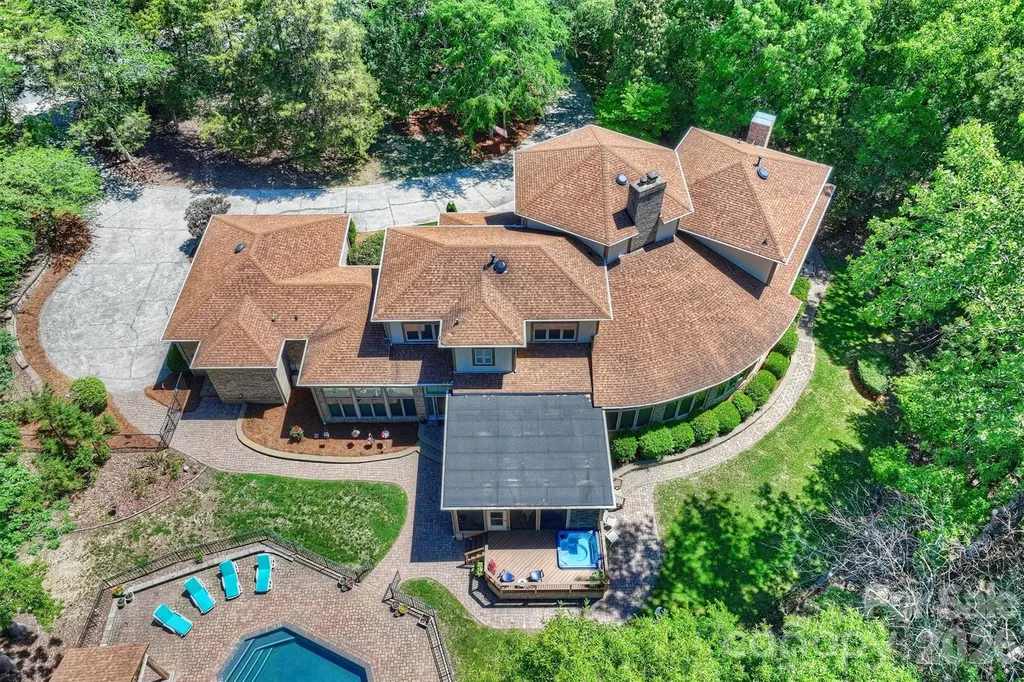 3301 Providence Plantation Lane Charlotte NC 28270