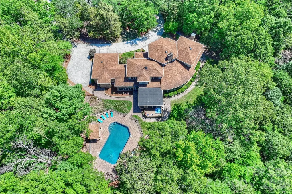3301 Providence Plantation Lane Charlotte NC 28270