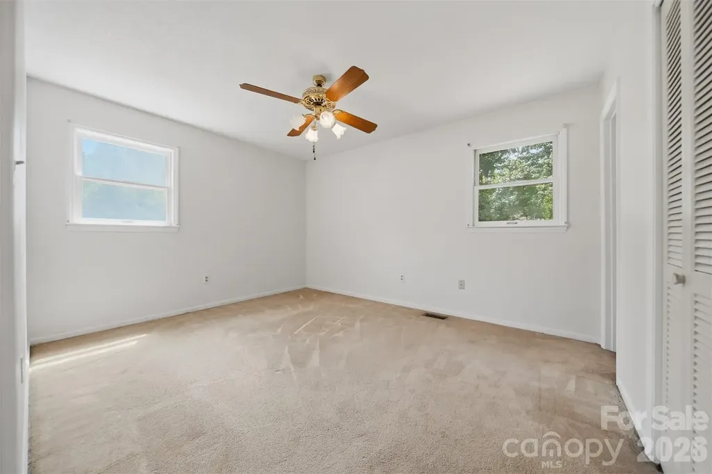 3315 23rd Street NE Hickory NC 28601