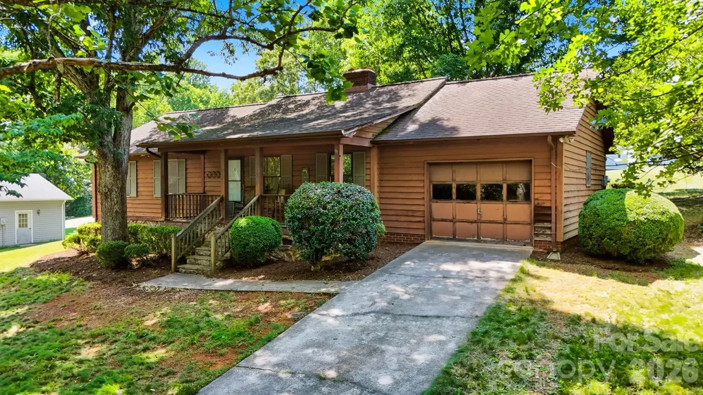 3315 23rd Street NE Hickory NC 28601