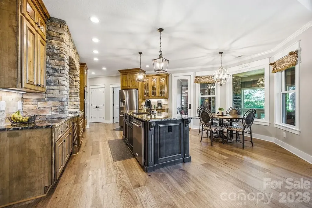 48 S Mountain Morning Lane Hendersonville NC 28739