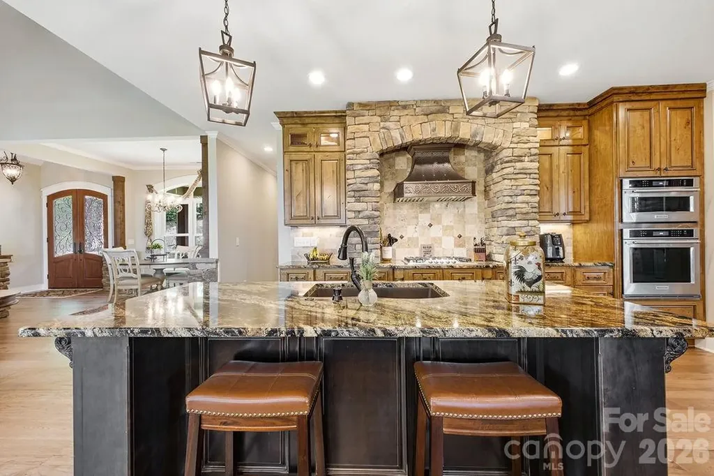 48 S Mountain Morning Lane Hendersonville NC 28739