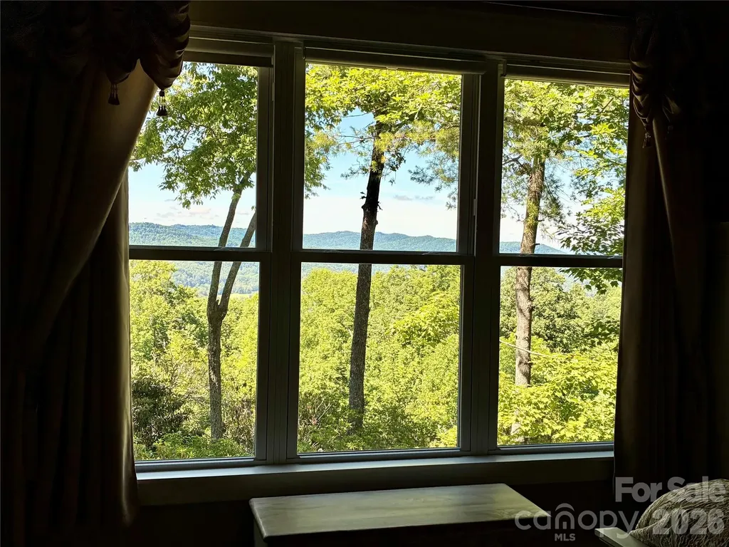 48 S Mountain Morning Lane Hendersonville NC 28739