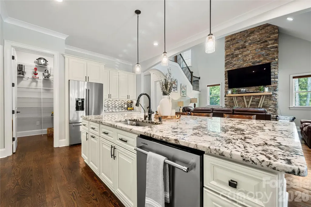 4306 Rolling Acres Road Charlotte NC 28213