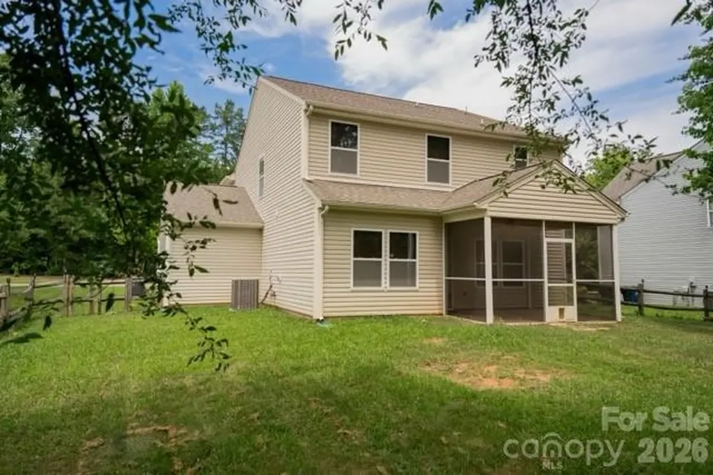 2348 Lake Vista Drive Mount Holly NC 28120