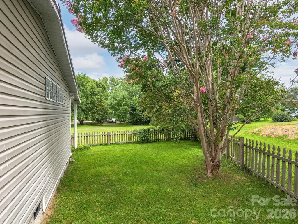 260 Divide Loop Flat Rock NC 28731
