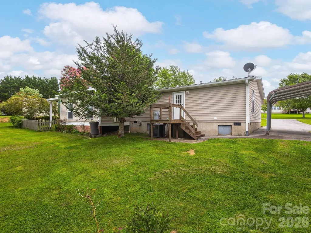 260 Divide Loop Flat Rock NC 28731
