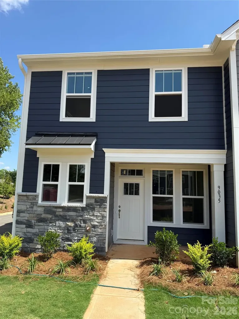 9035 Gulledge Court Charlotte NC 28262