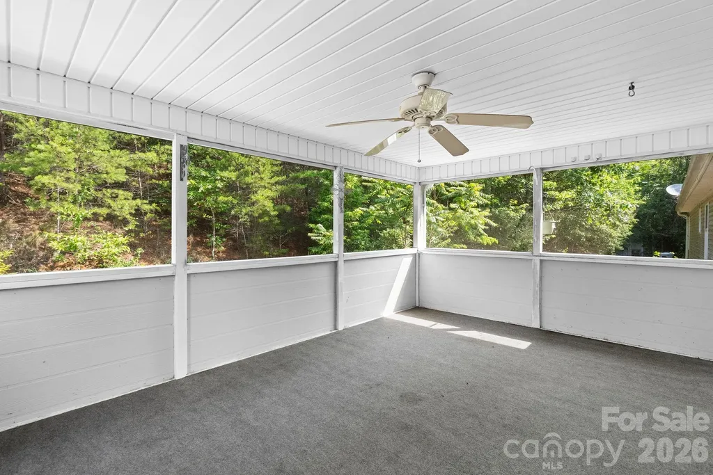 133 Spivey Mountain Road Asheville NC 28806