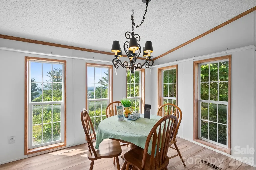 133 Spivey Mountain Road Asheville NC 28806