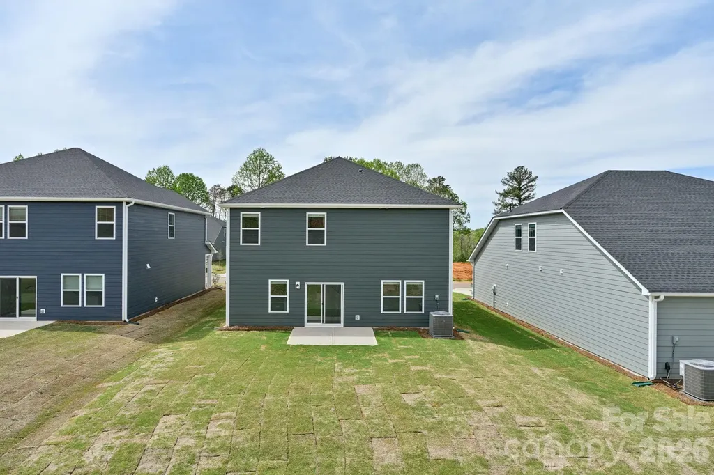 2052 Sunflower Circle Newton NC 28658