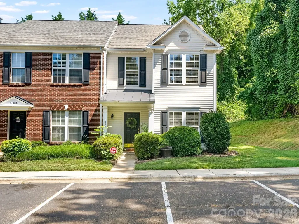 12327 Jessica Place Charlotte NC 28269
