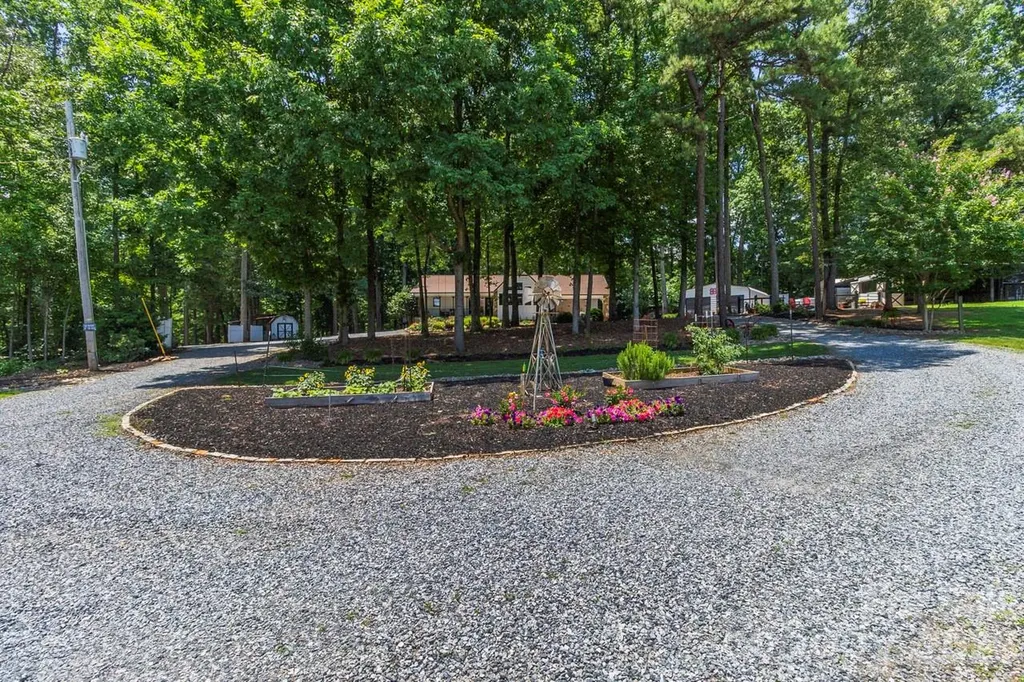 384 Rankin Hill Road Troutman NC 28166