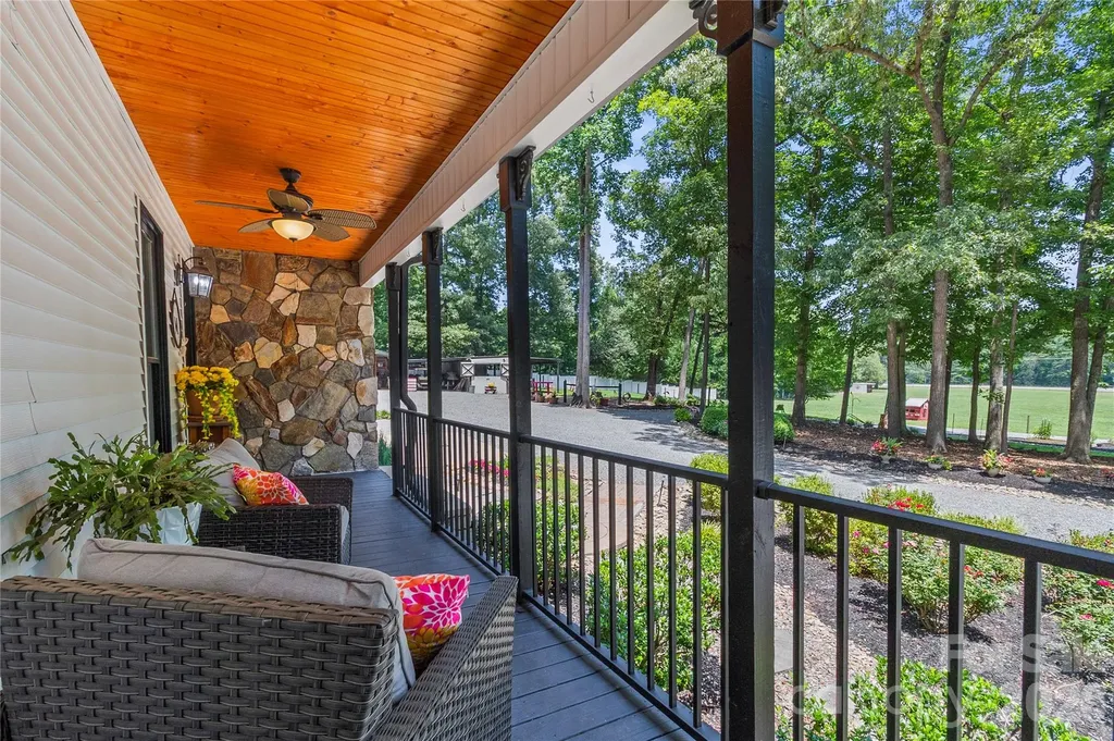 384 Rankin Hill Road Troutman NC 28166