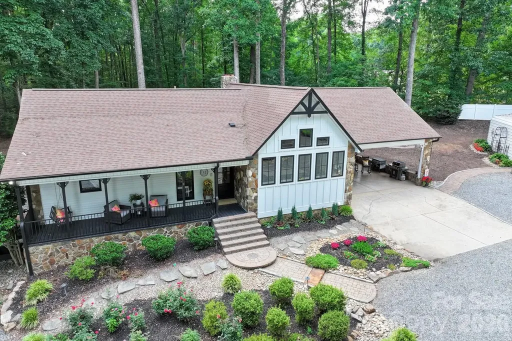 384 Rankin Hill Road Troutman NC 28166