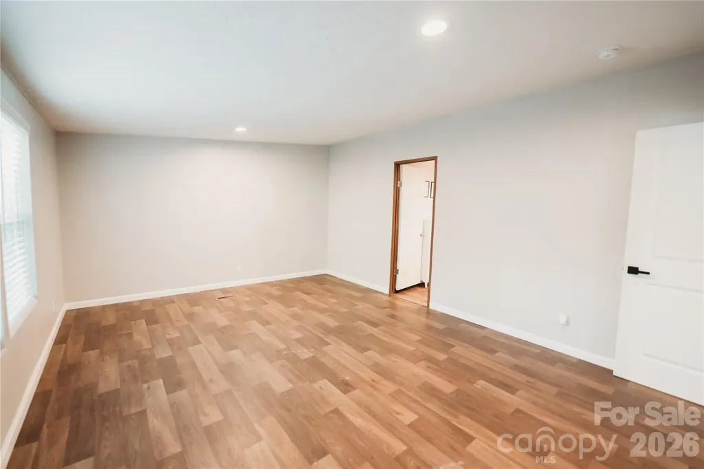 17 Hickory Acres Road Hendersonville NC 28792