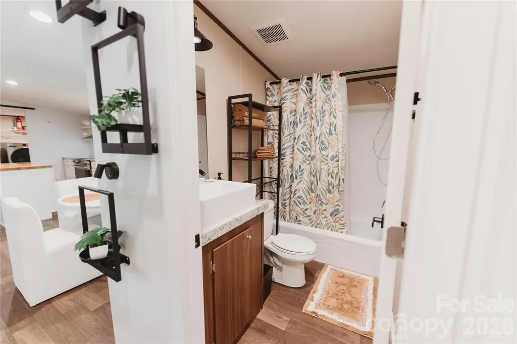 17 Hickory Acres Road Hendersonville NC 28792