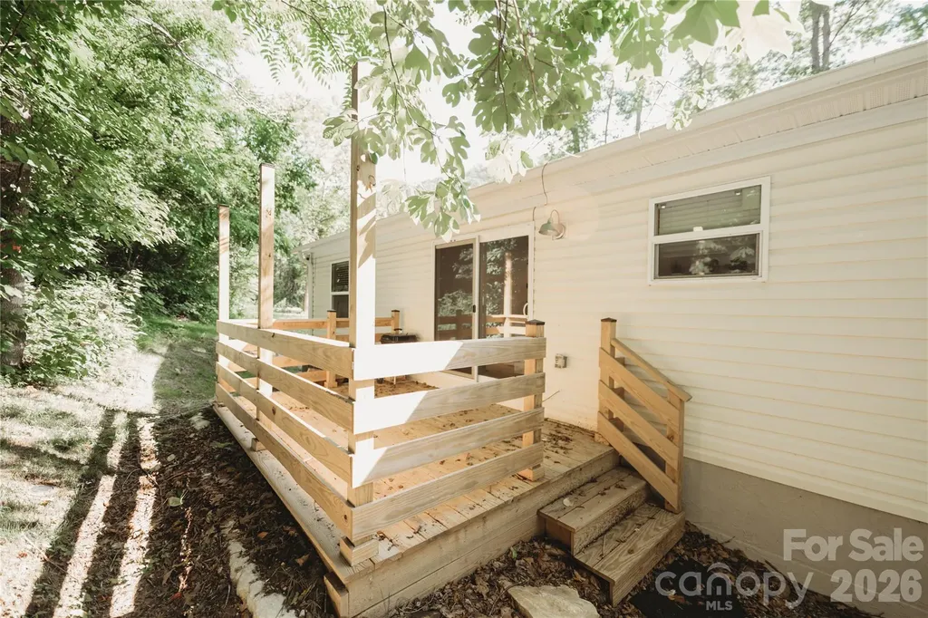 17 Hickory Acres Road Hendersonville NC 28792