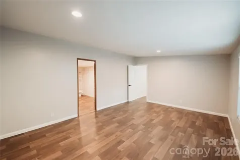 17 Hickory Acres Road Hendersonville NC 28792