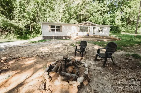 17 Hickory Acres Road Hendersonville NC 28792